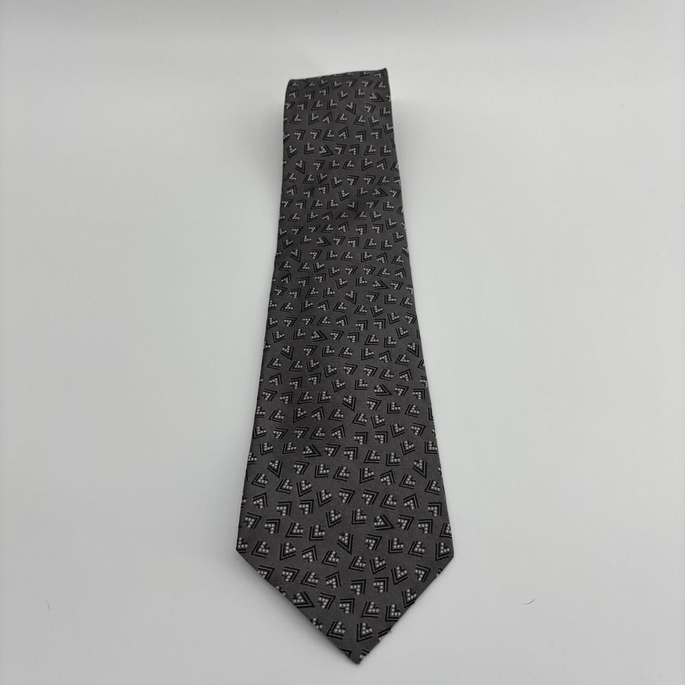 Lauren Ralph Lauren Mens 100% Silk Tie Gray Geometric Chevron Hand Finished USA